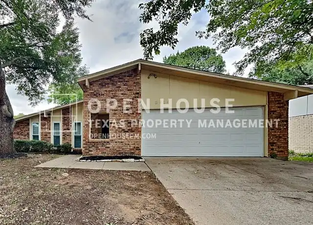 Property at 2614 Crestmoor Ct, Arlington, TX, 76016, 3 beds, 2 baths, [object Object]
