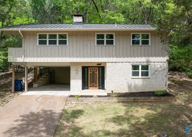 Property at 10038 Torino Dr SE, Huntsville, AL, 35803, 4 beds, 2 baths, [object Object]