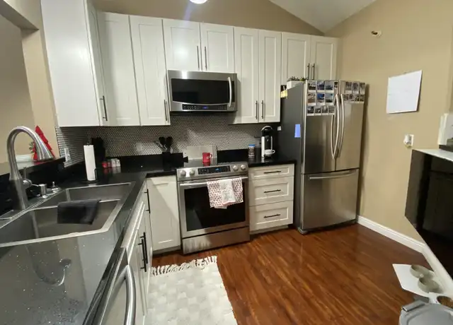 Property at 7605 Edinborough Way, Edina, MN, 55435, 2 beds, 1 bath, [object Object]
