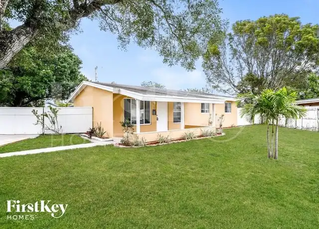 Property at 3763 SW 17th St, Fort Lauderdale, FL, 33312, 3 beds, 2 baths, [object Object]