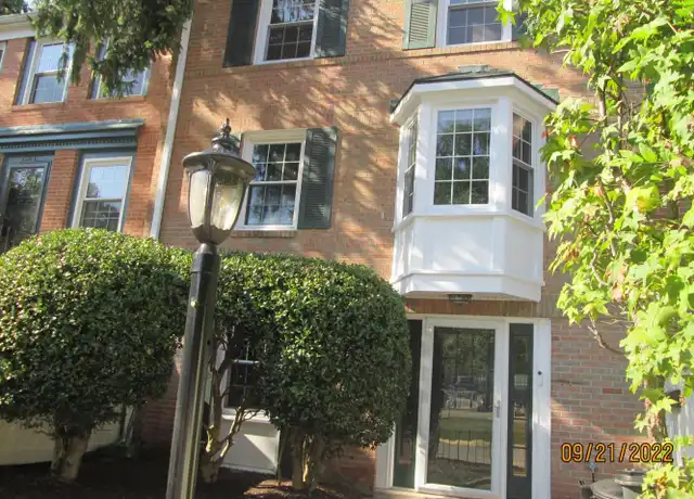 Property at 4518 Squiredale Sq, Alexandria, VA, 22309, 4 beds, 2.5 baths, [object Object]