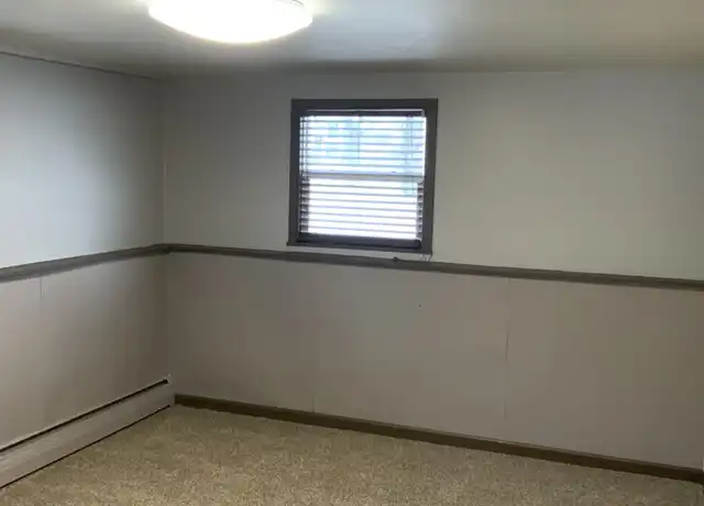 Property at 8 Maple Ave, Superior, WI, 54880, 4 beds, 1.5 baths, [object Object]