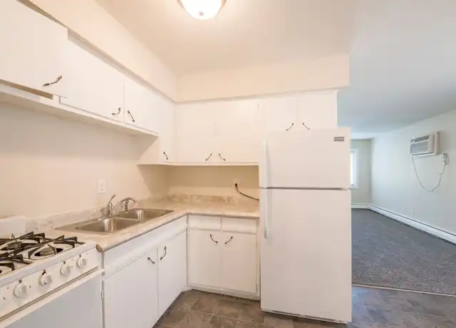 Property at 3040 Pleasant Ave Unit 201, Minneapolis, MN, 55408, 2 beds, 1 bath, [object Object]