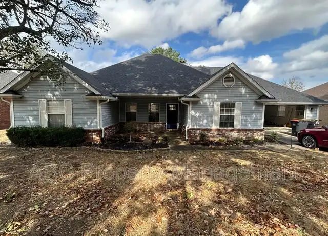Property at 404 E Andrew Ave, Springdale, AR, 72764, 3 beds, 2 baths, [object Object]