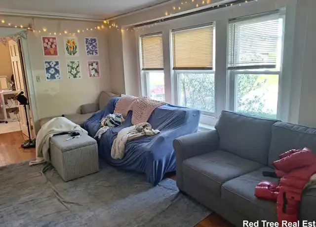 Property at 289 Foster St, Brighton, MA, 02135, 4 beds, 1 bath, [object Object]