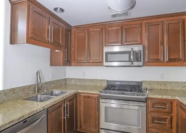 Property at 11925 Kling St Unit 104A, North Hollywood, CA, 91607, 2 beds, 2 baths, [object Object]