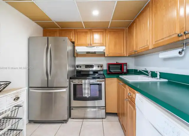 Property at 9310 Fontainebleau Blvd #501, Miami, FL, 33172, 2 beds, 2 baths, [object Object]
