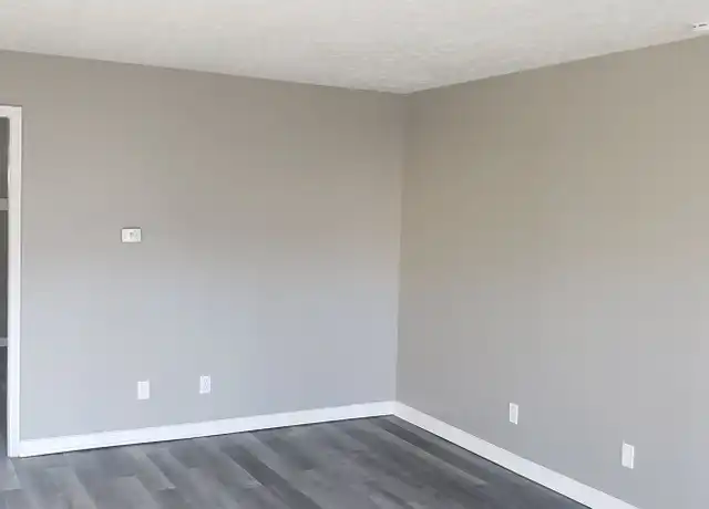 Property at 1804 Kraig Dr, Crawfordsville, IN, 47933, 2 beds, 1 bath, [object Object]