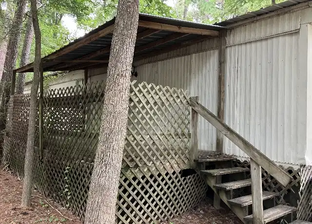 Property at 82 Young Rd, Huntsville, TX, 77320, 2 beds, 2 baths, [object Object]