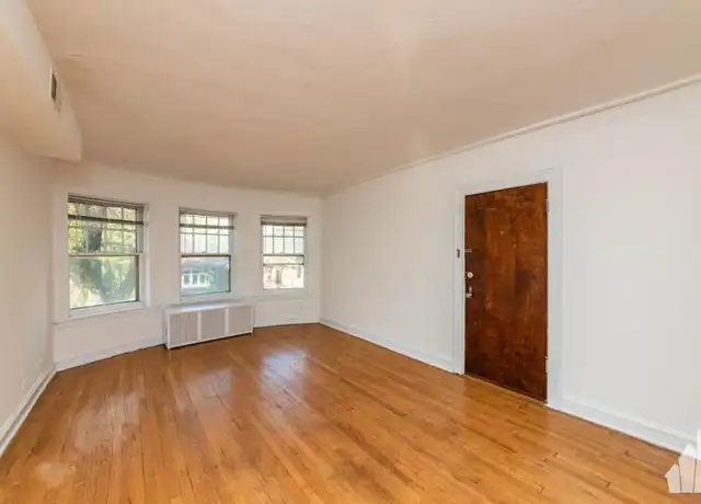 Property at 2654 W Ardmore Ave, Chicago, IL, 60659, 1 bed, 1 bath, [object Object]