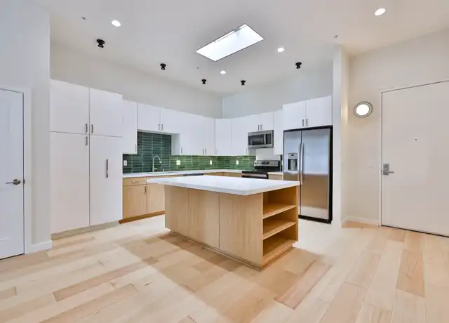 Property at 3211 5th Ave #304, San Diego, CA, 92103, 1 bed, 1.5 baths, [object Object]
