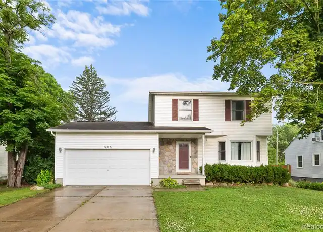 Property at 303 S Saginaw St, Lapeer, MI, 48446, 3 beds, 1.5 baths, [object Object]