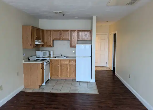 Property at 15 Pearl St Unit 10, Cambridge, MA, 02139, 0 beds, 1 bath, [object Object]