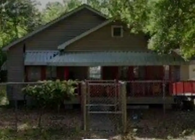 Property at 4247 Maple Dr, Baton Rouge, LA, 70805, 4 beds, 2 baths, [object Object]