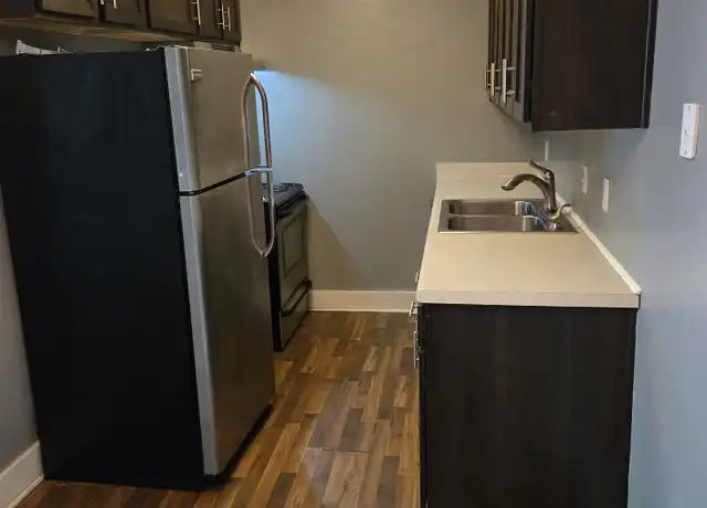 Property at 550 Harding Pl Unit E119, Nashville, TN, 37211, 1 bed, 1 bath, [object Object]