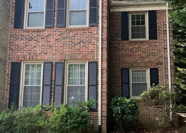 Property at 10353 Hampshire Green Ave, Fairfax, VA, 22032, 4 beds, 3.5 baths, [object Object]