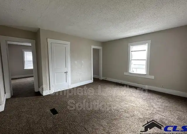 Property at 1233 S 10th St Unit B, Terre Haute, IN, 47802, 1 bed, 1 bath, [object Object]