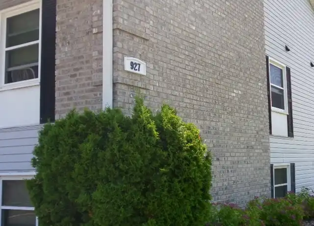 Property at 927 Briar Ln Unit 7, Altoona, WI, 54720, 2 beds, 1 bath, [object Object]
