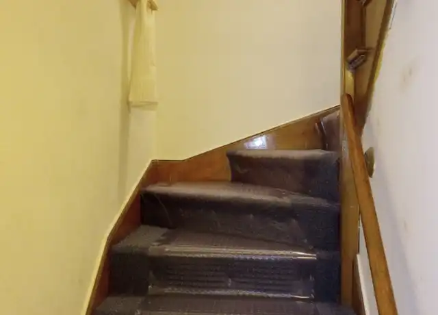 Property at 7800 S Yates Blvd Unit 2, Chicago, IL, 60649, 2 beds, 1 bath, [object Object]