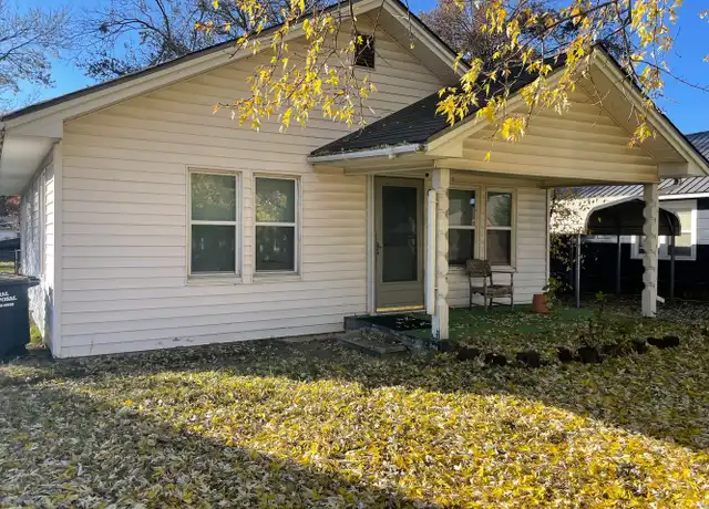 Property at 625 W Ford St, Shawnee, OK, 74801, 2 beds, 1 bath, [object Object]