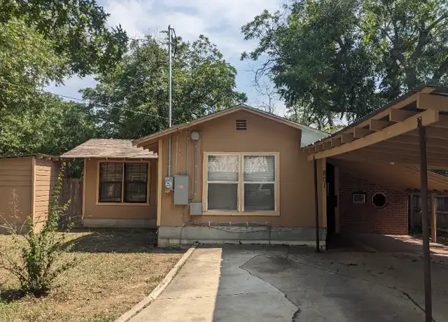 Property at 801 4th St, Seguin, TX, 78155, 2 beds, 1 bath, [object Object]
