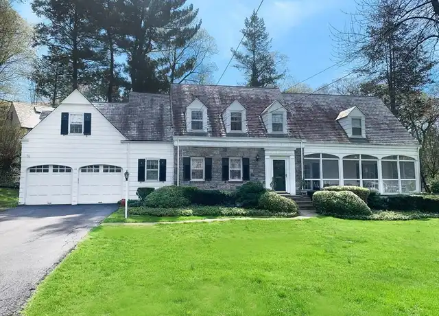 Property at 192 Fox Meadow Rd, Scarsdale, NY, 10583, 5 beds, 3.5 baths, [object Object]