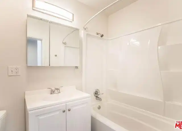 Property at 12438 Woodgreen St, Los Angeles, CA, 90066, 4 beds, 3 baths, [object Object]