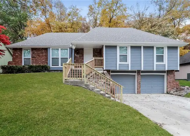 Property at 517 N Clayview Dr, Liberty, MO, 64068, 5 beds, 2 baths, [object Object]
