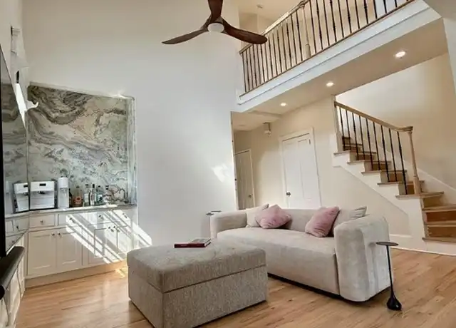 Property at 75 Pelham St Unit D, Newport, RI, 02840, 2 beds, 2 baths, [object Object]