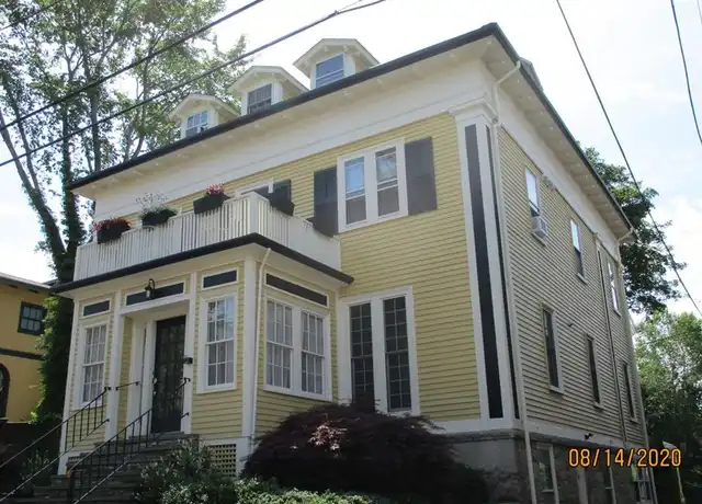 Property at 75 Pelham St Unit D, Newport, RI, 02840, 2 beds, 2 baths, [object Object]