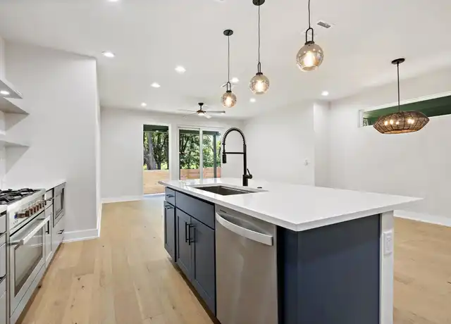 Property at 5109 Stone Gate Dr Unit 2, Austin, TX, 78721, 3 beds, 3.5 baths, [object Object]