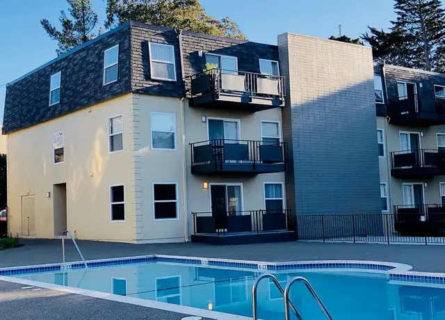 Photo of 754 Glenview Dr, San Bruno, CA 94066
