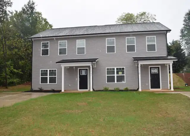 Property at 1120 13th Avenue Ct NE, Hickory, NC, 28601, 3 beds, 2.5 baths, [object Object]