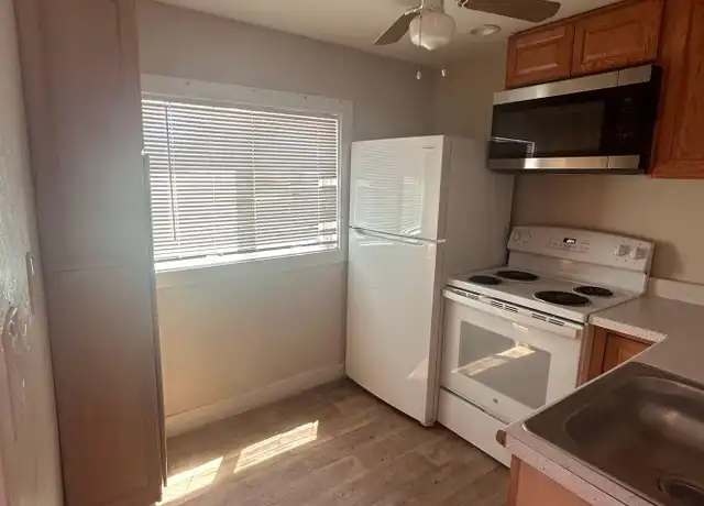Property at 2814 N 29th St, Phoenix, AZ, 85008, 0 beds, 1 bath, [object Object]