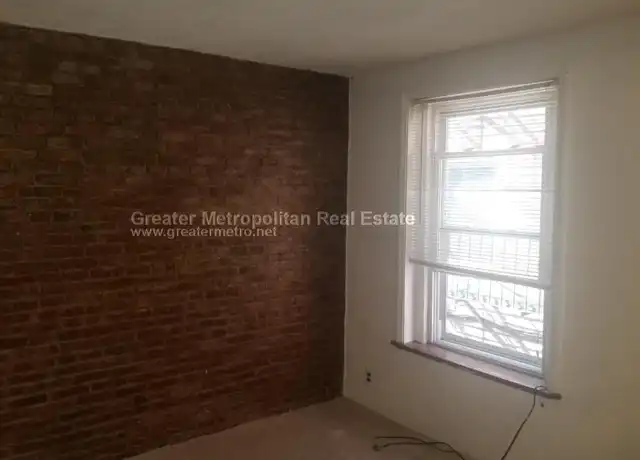 Property at 25 Salutation St, Boston, MA, 02109, 2 beds, 1 bath, [object Object]