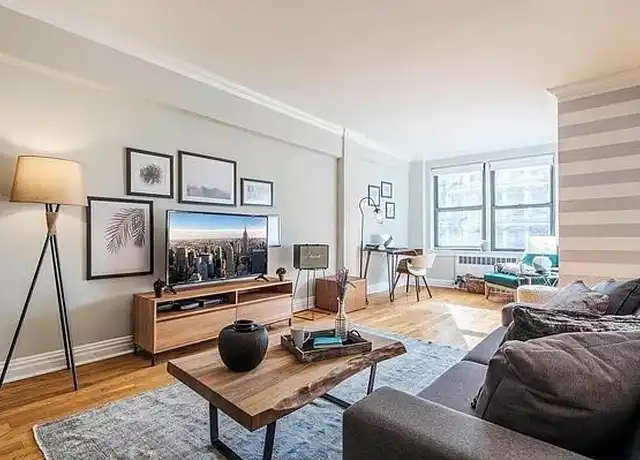 Property at 108 W 15th St Unit 004F, New York, NY, 10011, 1 bed, 1 bath, [object Object]