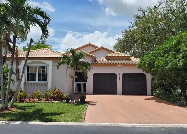 Property at 9794 NW 29th Ter, Doral, FL, 33172, 3 beds, 3 baths, [object Object]