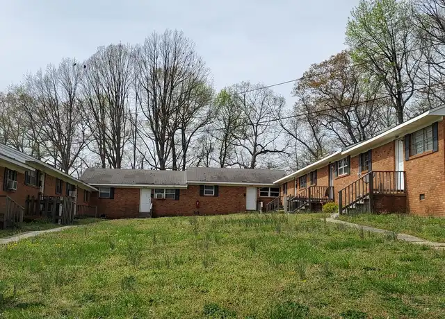 Property at 1004 Fir Pl, Greensboro, NC, 27407, 2 beds, 1 bath, [object Object]