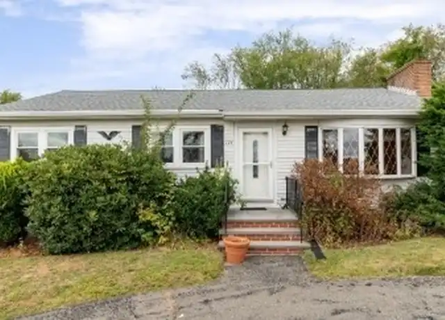Property at 124 Cambridge St, Burlington, MA, 01803, 3 beds, 1 bath, [object Object]