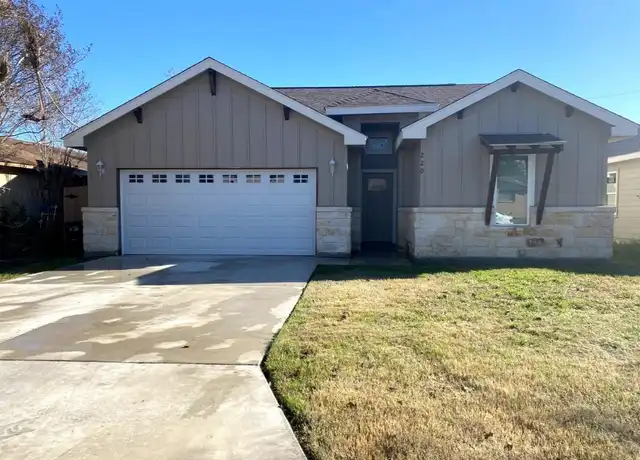 Property at 220 W Byrd Blvd, Universal City, TX, 78148, 3 beds, 2 baths, [object Object]