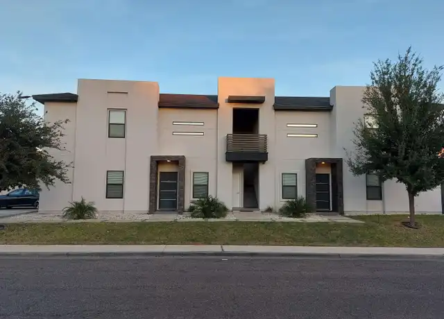 Property at 2701 E Lyon St Unit 3, Laredo, TX, 78043, 2 beds, 2 baths, [object Object]