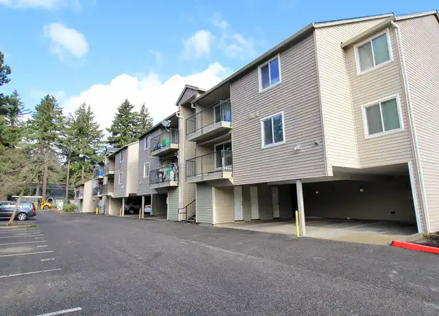 Property at 11710 SE Powell Blvd Unit 10, Portland, OR, 97266, 2 beds, 1 bath, [object Object]