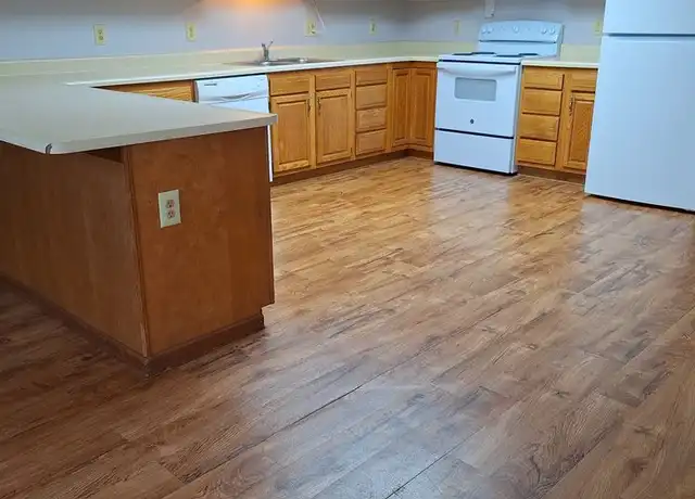 Property at 1525 Hawk Cir Unit 1525 F, Troy, OH, 45373, 3 beds, 2 baths, [object Object]