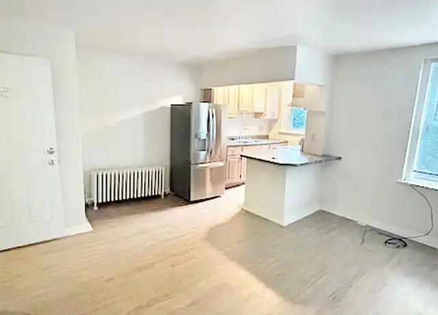 Property at 169 College Ave Unit 8, Beaver, PA, 15009, 1 bed, 1 bath, [object Object]