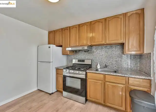 Property at 1715 9th Ave Unit C, Oakland, CA, 94606, 1 bed, 1 bath, [object Object]