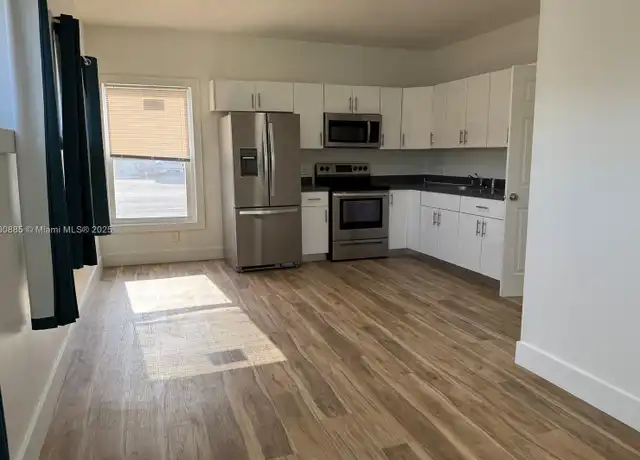 Property at 609 NW 2nd Ave #4, Hallandale Beach, FL, 33009, 1 bed, 1 bath, [object Object]