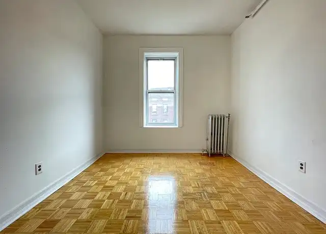Property at 490 Ocean Pkwy #7, Brooklyn, NY, 11218, 2 beds, 1 bath, [object Object]