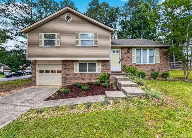 Property at 100 Roswell Farms Ct, Roswell, GA, 30075, 3 beds, 2.5 baths, [object Object]