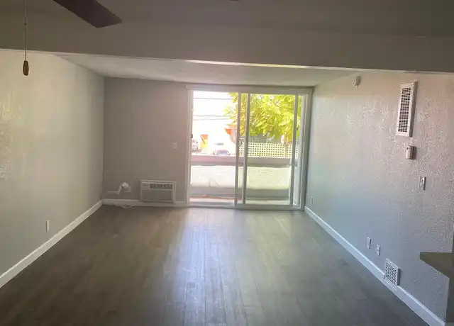 Property at Woodbridge Village - 7350 Lankershim Blvd, North Hollywood, CA, 91605, 1 bed, 1 bath, [object Object]