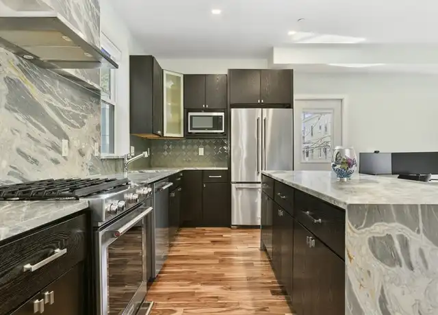 Property at 18 Granfield Ave #1, Roslindale, MA, 02131, 3 beds, 2.5 baths, [object Object]